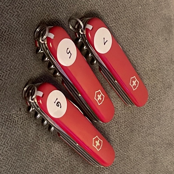 Camper ⛺️ Swiss Army Knife 91mm Victorinox - Picture 2 of 8